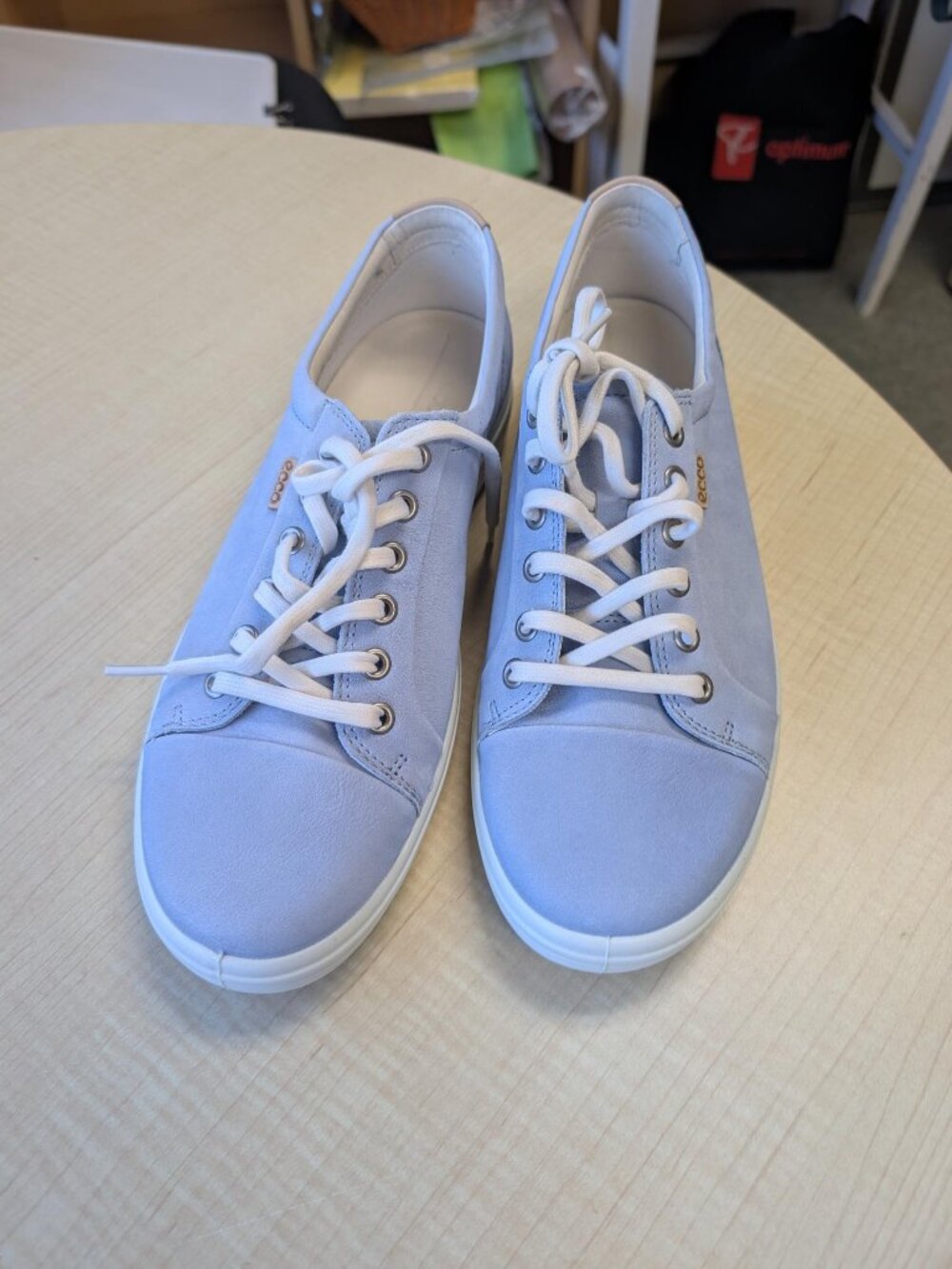NIB Ecco Women's Nubuck Sneakers Size 42